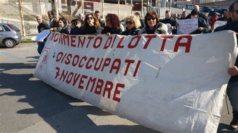 Roma I Disoccupati Organizzati Di Napoli All Universit La Sapienza