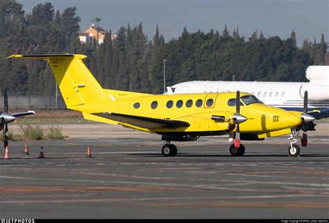 Ec Jjp Beechcraft B Super King Air Eliance Ukasz Stawiarz