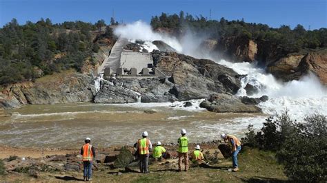 Oroville Dam Battered Spillway Reopens Sacramento Bee