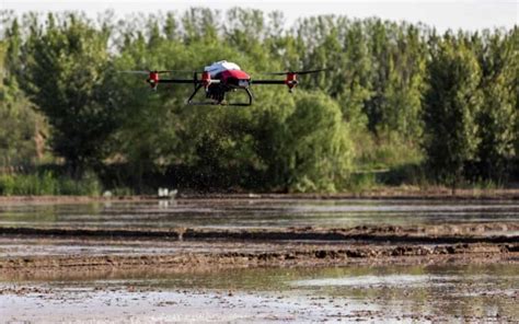 Automated Rice Seeding Drone Introduced Ust