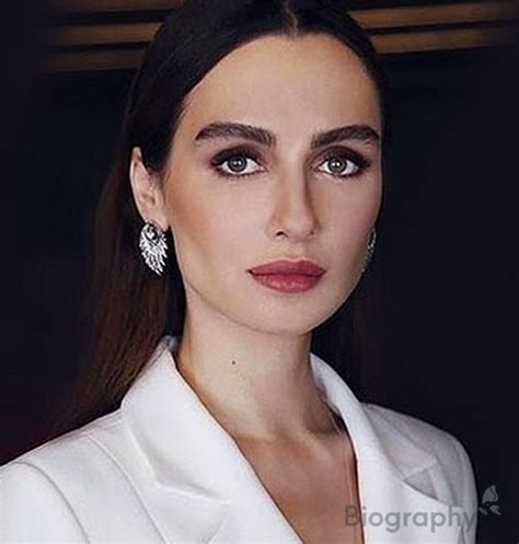 Birce Akalay Biography Facts And Lifestyle Biography It