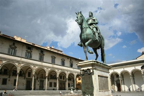 Piazza Della Santissima Annunziataguide To The Secrets Of Ss Annunziata