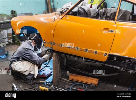 Coachbuilder Restores An Classic Car Vw Karmann Ghia Welding Work At