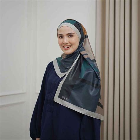 Jual Hijab Motif Segi Empat Deenay Damara Series Shopee Indonesia