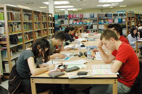 La bibliothèque de la Pitié Salpêtrière va bientôt fermer ses portes