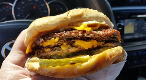 Triple cheese from Foster's Freeze in Spring Valley, San Diego, CA. : r/burgers