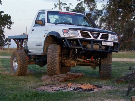 Nissan Patrol 4x4 Ute Photos Reviews News Specs Buy Car