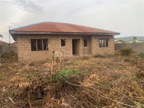 For Sale Uncompleted Bedroom Bungalow In A Student Area Ibadan Oyo