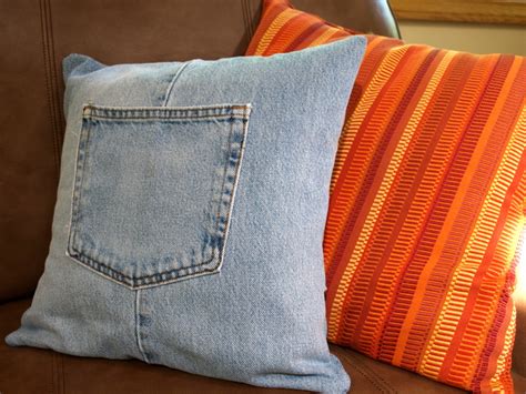 How To Make A Throw Pillow Cover With Recycled Jeans Feltmagnet