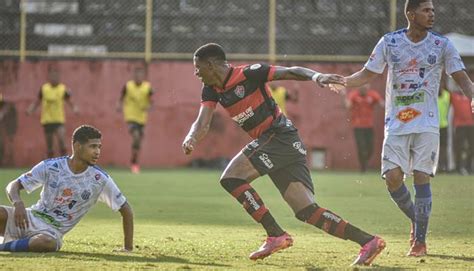 Guilherme Celebra 1º Gol Pelo Time Sub 20 Do Vitória Sensação única