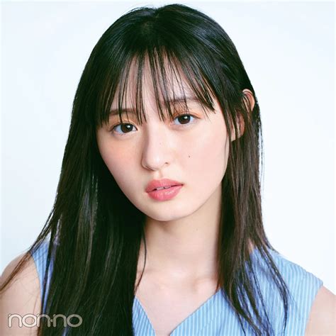 10月3日（火）発売 乃木坂46 遠藤さくら1st写真集『可憐』、赤い水着カット解禁！ Non No Web｜ファッション＆美容＆モデル情報を毎日お届け！