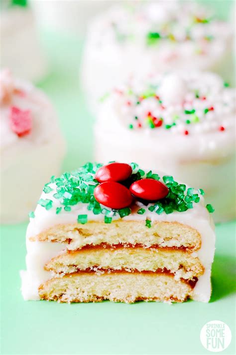 Nilla Holiday "Cake" Bites ⋆ Sprinkle Some Fun