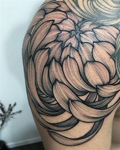 49 Beautiful Chrysanthemum Tattoos With Special Meaning Chrysanthemum