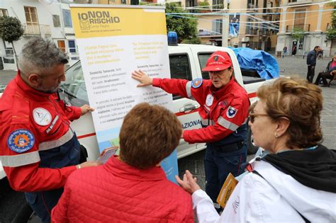 Pozzuoli Io Non Rischio Nel Weekend Il Gazebo Informativo In Piazza