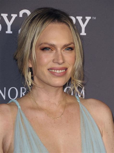 Erin Foster Has A Home Birth And Shares The Entire Experience Newsfinale