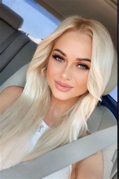 Beautiful Tatiana Y O From Ribamontan Al Monte With Blonde Hair Id Ladadate