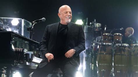 Billy Joel Lined Up To Play The Grammys Next Tv