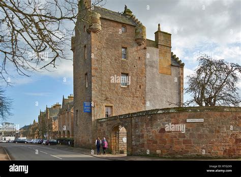 Dornoch castle hi-res stock photography and images - Alamy