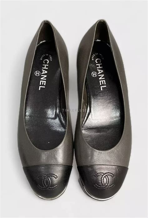 7 Rekomendasi Flat Shoes Wanita, Comfortable dan Chic - ZALORA Thread