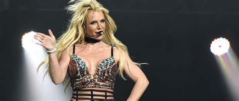 Britney Spears Shares A Nude Thirst Trap With A Vague Announcement