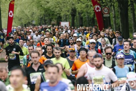 Marathon Paris 2024 Par Laurent HAZGUI Photographie LH1701011