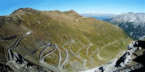 Il passo dello Stelvio gli ottantotto tornanti più famosi d Italia