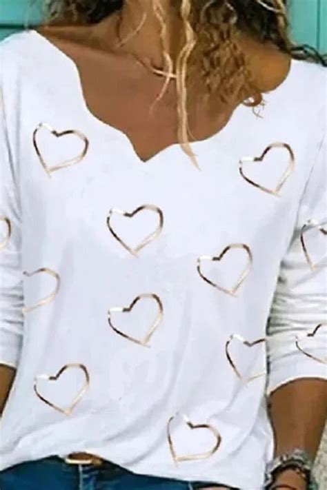 Heart Shaped Print V Neck Long Sleeves Tops Curvedream