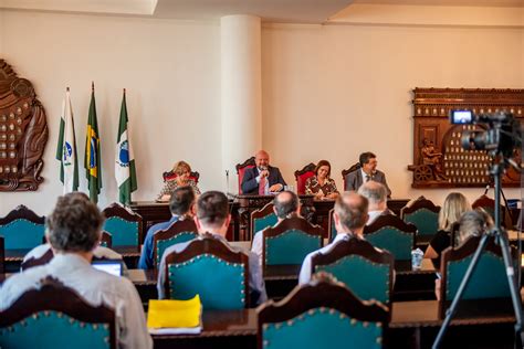 Reunião do Conselho Universitário COUN sobre alternativas