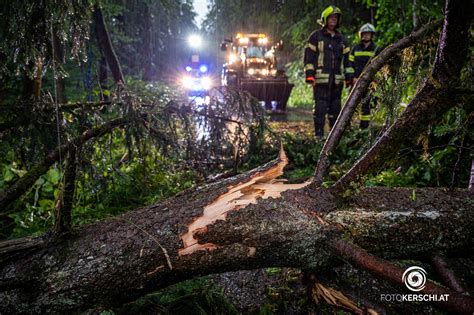 Unwetter Sorgen F R Zahlreiche Feuerwehreins Tze Im M Hlviertel