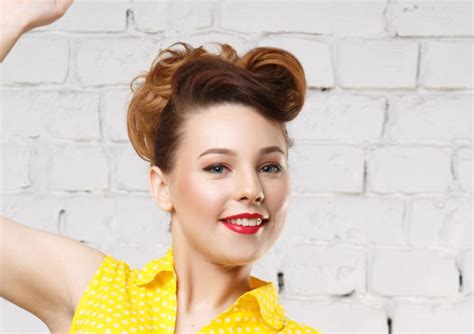 35 Modern Pin Up Hairstyles For A New Look In 2024