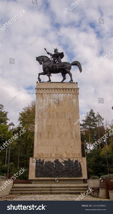 Equestrian Statue Stephen Great Stock Photo 2211878951 | Shutterstock