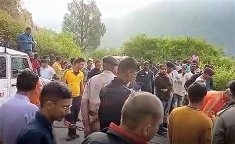 Uttarakhand Accident 25 Dead In Bus Accident 25 Of Wedding Party