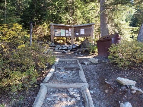 A Fall Hike on the Snow Lake Trail - Boating Journey