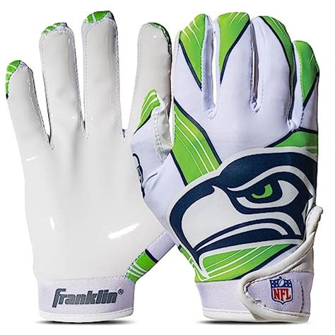 Top 10 Best Logo Football Gloves In 2024 - Glory Cycles