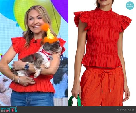 Wornontv Loris Red Pleated Top On Good Morning America Lori