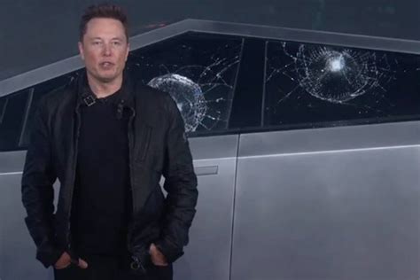 Watch Tesla Hurled A Metal Ball At Cybertrucks Shatterproof Glass