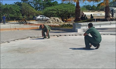 Así Va El Monumento En Vereda Del Lago De Maracaibo