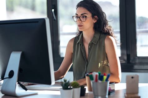 Cómo Hacerse Insustituible En El Trabajo Adecco Institute