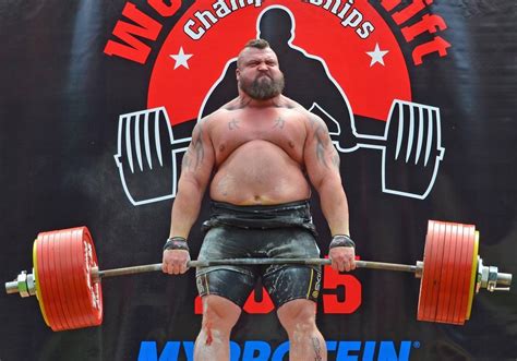 Eddie Hall bate el récord del mundo de levantamiento de peso