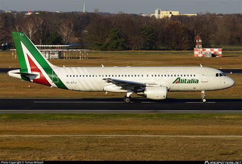 Ei Dtj Alitalia Airbus A Photo By Tomas Milosch Id