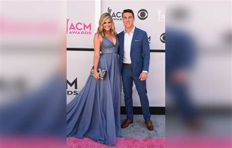 Lauren Alaina And Her Fiancé Alex Hopkins End Their Engagement