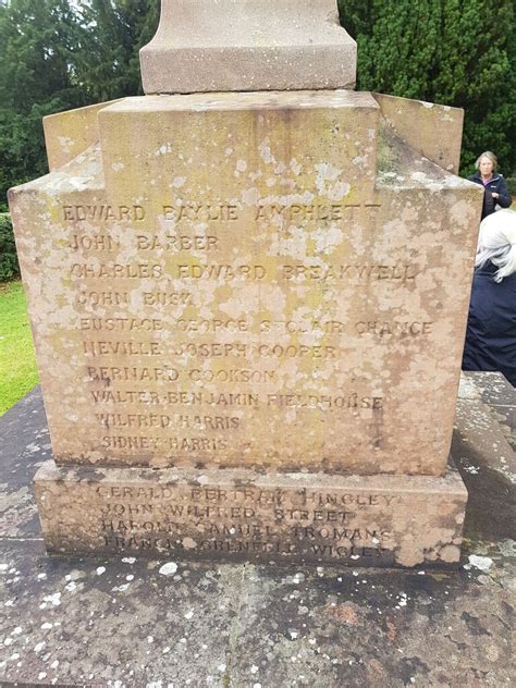 First WW Memorial St Leonard S Church Jeff Gogarty Geograph