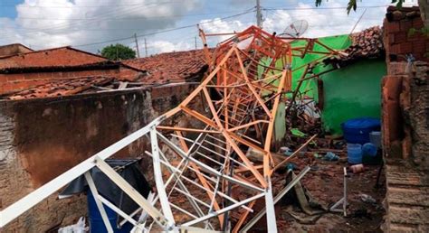 Torre De Telefonia Desaba Durante Chuva Em Barbalha Site Mis Ria