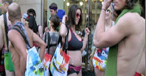 Half Naked Shoppers Line Up For Union Square Store Opening Cbs San Francisco