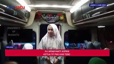 Jemaah Calon Haji Kloter Dilepas Dihalaman Rumah Dinas Bupati Tebo