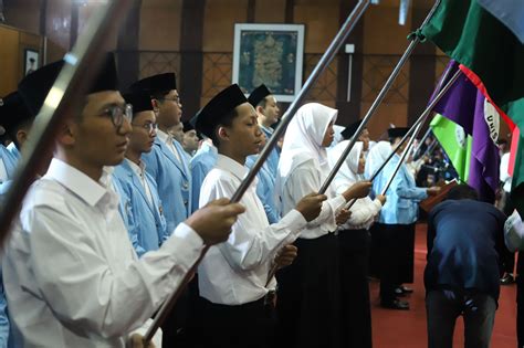 Rektor Lantik Lebih Dari Mahasiwa Baru Unisba Unisba Media