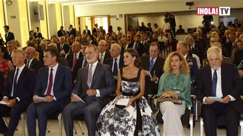 El sorprendente vestido de Letizia para inaugurar la Galería de las