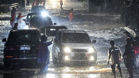 Sejumlah Wilayah Di Jakarta Terendam Banjir Lagi Gegara Diguyur Hujan