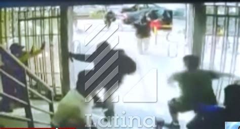 ¡impactante Cámaras De Seguridad Grabaron Feroz Asalto Al Banco De La Nación En La Victoria