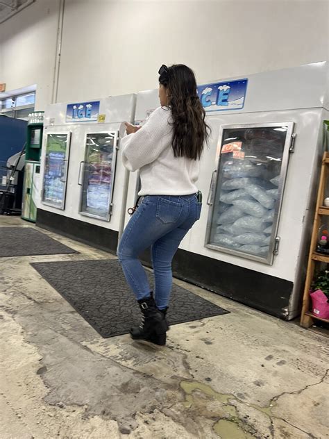 Thick Big Booty Latina In Tight Jeans Tight Jeans Forum